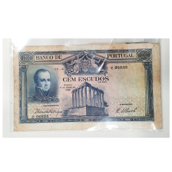 Moeda100 Escudos Portugal 1928 MBC (Nota com furo de Pionésio)